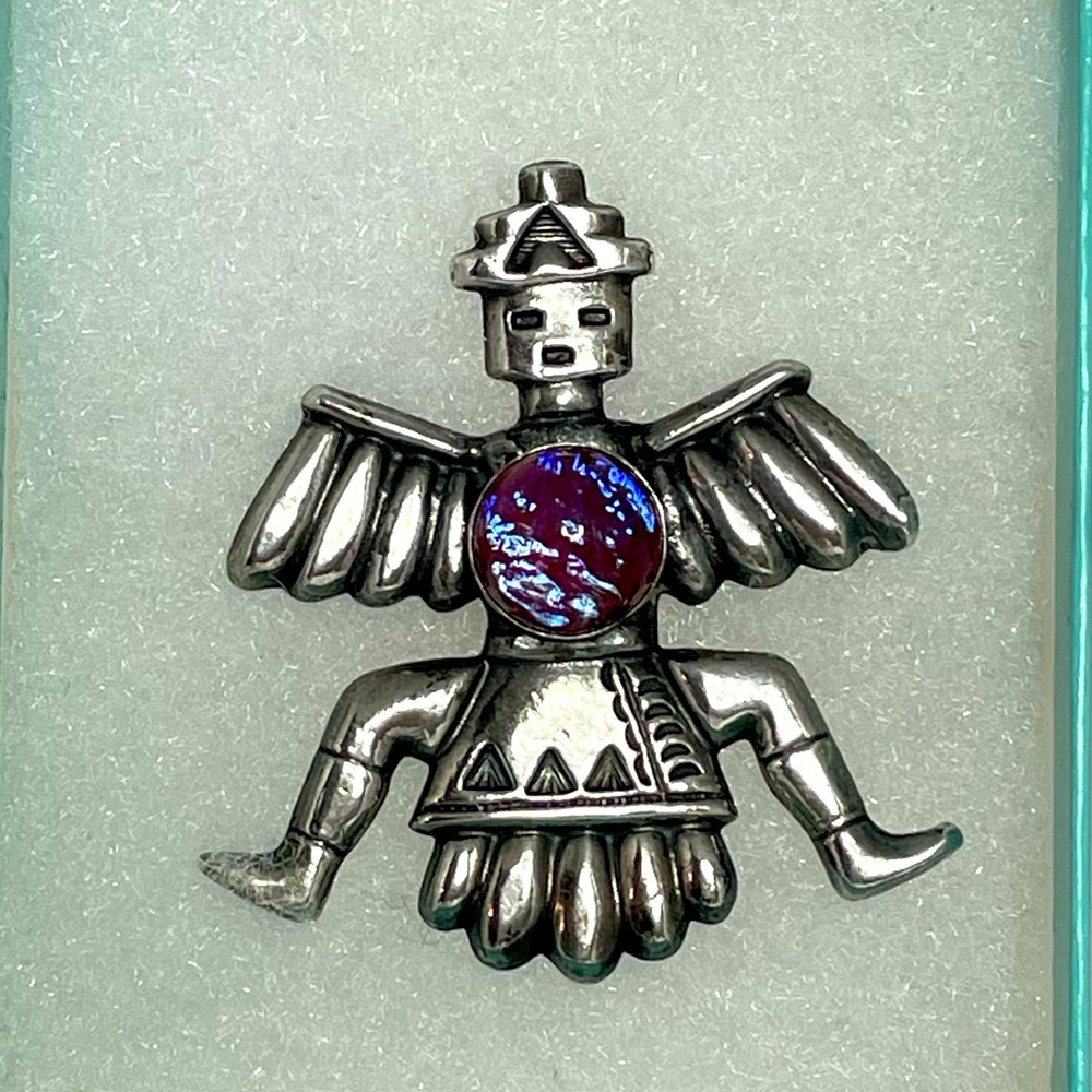 Vintage Native American sterling silver broach with fire agate stone